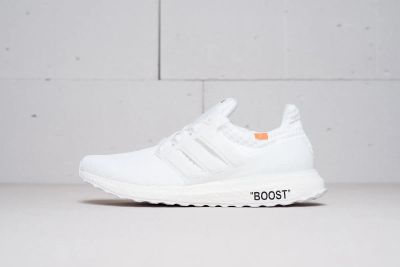 Лот: 11617639. Фото: 1. Кроссовки Adidas Ultra Boost. Кеды, кроссовки, слипоны