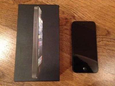 Лот: 4450639. Фото: 1. iPhone 5 black 16 gb. Смартфоны