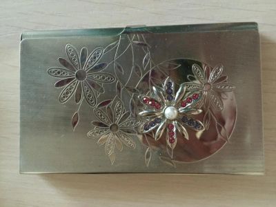 Лот: 6206589. Фото: 1. Визитница металлическая со стразами. Бумажники, кошельки, портмоне