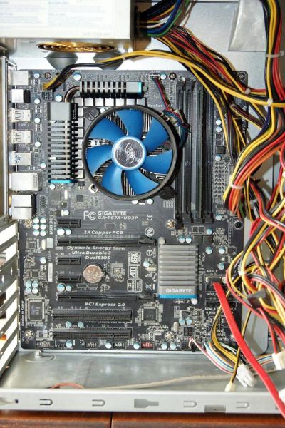 Лот: 6075947. Фото: 1. Материнская плата Gigabyte LGA1155... Материнские платы