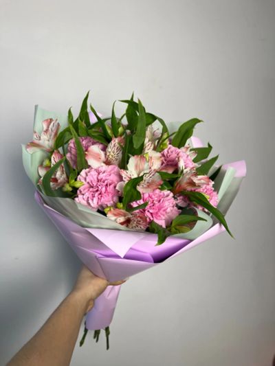 Лот: 25025896. Фото: 1. Сборный букет. Свежие цветы