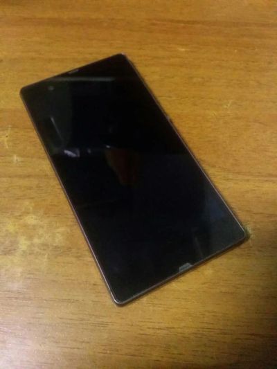 Лот: 7503437. Фото: 1. Sony Xperia Z. Смартфоны