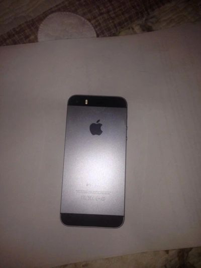 Лот: 9280785. Фото: 1. iPhone 5s 16 gb. Смартфоны