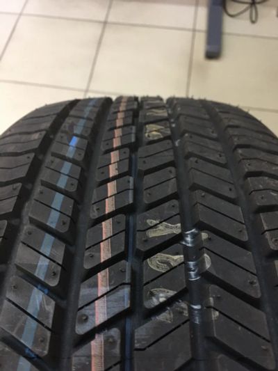 Лот: 25109714. Фото: 1. Yokohama 215/55 R17. Торг. Шины