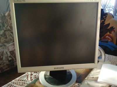 Лот: 13328866. Фото: 1. Samsung SyncMaster 710N. ЖК-мониторы
