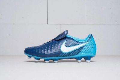 Лот: 11617719. Фото: 1. Футбольная обувь Nike Magista... Кеды, кроссовки, слипоны