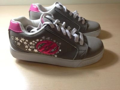 Лот: 6484560. Фото: 1. Кроссовки Heelys. Кеды, кроссовки