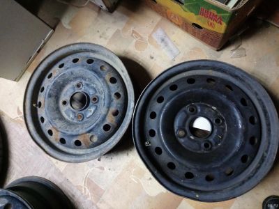 Лот: 18286240. Фото: 1. Пара штампованных дисков R15 4x114... Диски