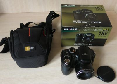 Лот: 4448128. Фото: 1. Ультразум Fujifilm Finepix S2500HD... Цифровые компактные