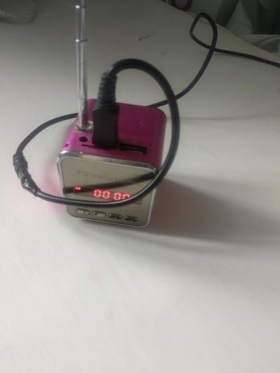 Лот: 18801242. Фото: 1. Колонка - радио - usb - часы. Портативные, беспроводные колонки
