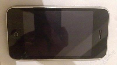 Лот: 1329505. Фото: 1. Iphone 3g черный + 2 чехла + ориг... Смартфоны