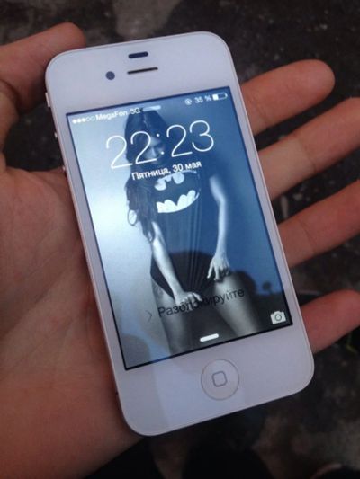 Лот: 4191682. Фото: 1. Iphone 4 белий. Смартфоны