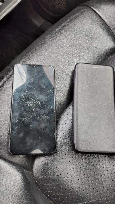 Лот: 20305545. Фото: 1. Нерабочий смартфон Samsung A20... Смартфоны
