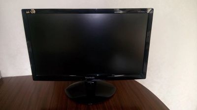 Лот: 10496439. Фото: 1. Монитор 19" ViewSonic. ЖК-мониторы