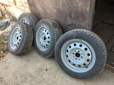 Лот: 18219237. Фото: 1. Новые штампы на липучке Bridgestone. Шины на дисках