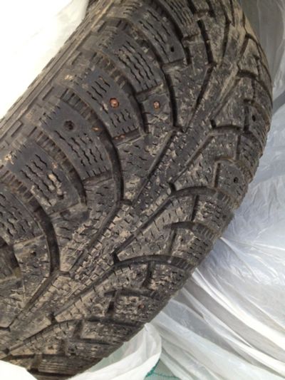 Лот: 10387357. Фото: 1. 2 шины nokian hakkapeliitta R18. Шины