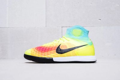 Лот: 11210871. Фото: 1. Футбольная обувь Nike MagistaX... Кеды, кроссовки, слипоны