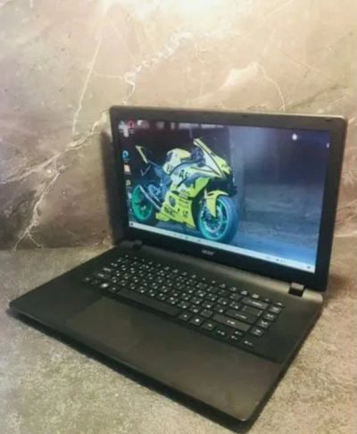 Лот: 25664961. Фото: 1. Ноутбук acer офисный SSD. Клавиатуры для ноутбуков