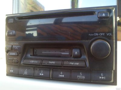 Лот: 18459164. Фото: 1. Автомагнитола Nissan. Электрооборудование