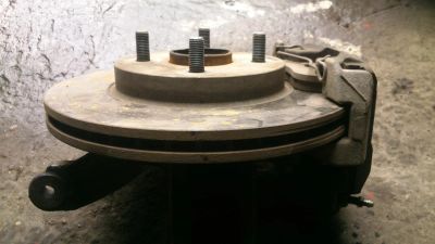 Лот: 3073546. Фото: 1. Суппорт передний левый Mazda Demio... Ходовая, подвеска, рулевое управление