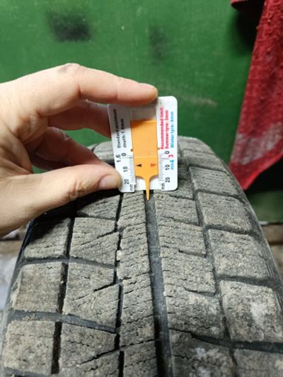 Лот: 24926736. Фото: 1. Bridgestone Blizzak Revo GZ 185... Шины