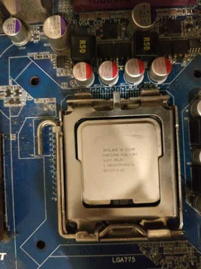 Лот: 12725715. Фото: 1. Процессор Intel Pentium Dual-Core... Процессоры