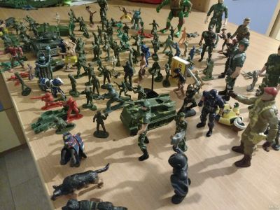 Лот: 17372559. Фото: 1. Армия солдатиков. Игровые наборы