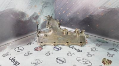 Лот: 23585873. Фото: 1. Коллектор впускной Toyota Hilux... Двигатель и элементы двигателя