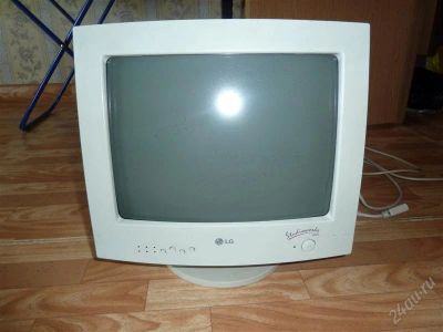 Лот: 2057858. Фото: 1. Монитор LG StudioWorks CB450BN... ЭЛТ-мониторы