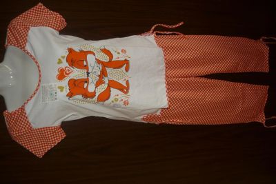 Лот: 3188565. Фото: 1. пижамка (бриджи и футболка) 42-44. Домашняя одежда