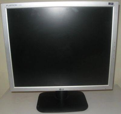 Лот: 10346717. Фото: 1. монитор lg l1918s. ЖК-мониторы