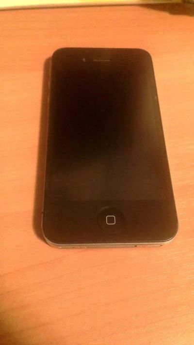 Лот: 4935964. Фото: 1. Iphone 4s 16GB BLACK. Смартфоны