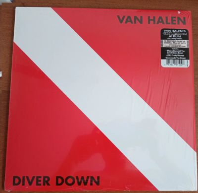 Лот: 21422740. Фото: 1. Van Halen - Diver Down. Аудиозаписи