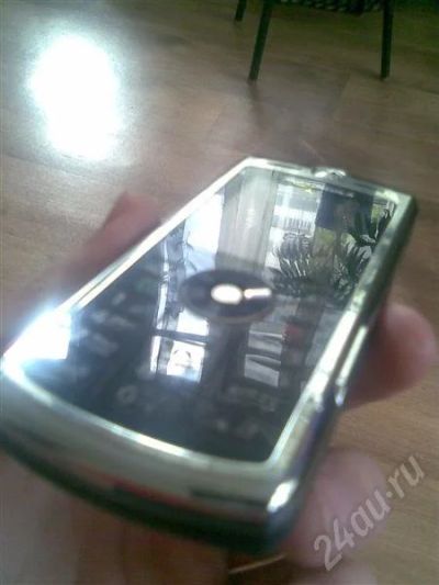 Лот: 516546. Фото: 1. Motorola SLVR L9. Кнопочные мобильные телефоны