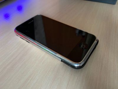 Лот: 17557564. Фото: 1. iPhone 2g. Другое (коллекционирование, моделизм)