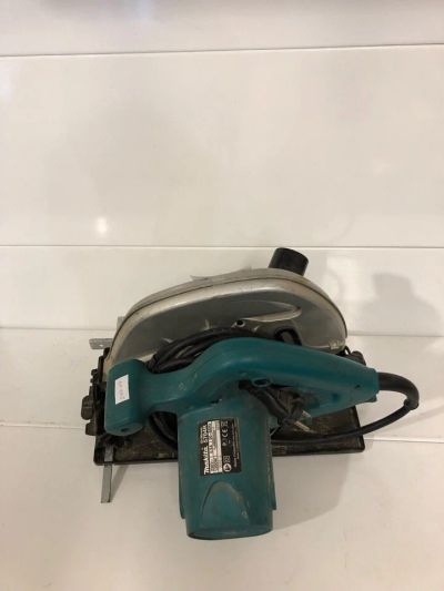 Лот: 13289817. Фото: 1. Циркулярная пила Makita 5704r... Электроинструмент