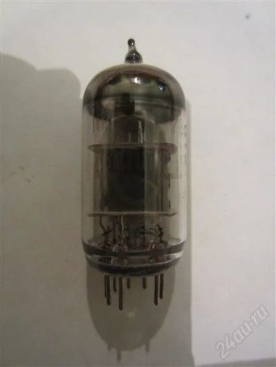 Лот: 2109705. Фото: 1. Радиолампа 6ж11п-е. Электронные лампы