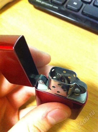 Лот: 2435343. Фото: 1. Zippo original Red. Другое (сувениры, подарки)