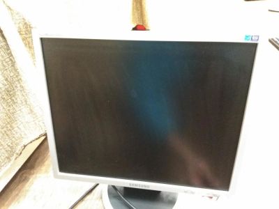 Лот: 10681040. Фото: 1. Монитор 19 дюймов Samsung 940N... ЖК-мониторы