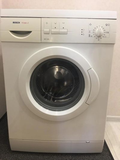 Лот: 17789282. Фото: 1. Продам стиральную машинку Bosch. Стиральные машины