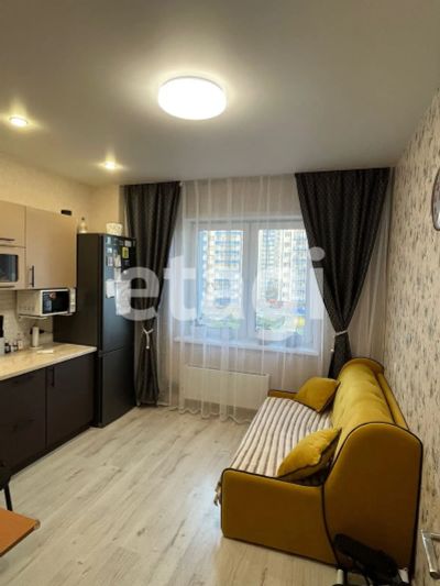 Лот: 21007650. Фото: 1. Продам 1-комн. кв. 39.6 кв.м... Квартиры, студии