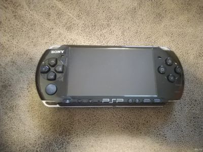 Лот: 12989776. Фото: 1. Sony PlayStation Portable (PSP-3008... Игровые приставки, консоли