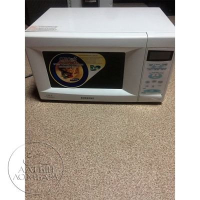 Лот: 11250771. Фото: 1. Продам микроволновую печь Samsung... Микроволновки, мини-печи