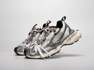 Лот: 21774983. Фото: 1. Кроссовки Balenciaga 3XL (40782... Кеды, кроссовки, слипоны