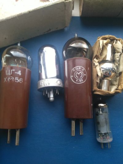 Лот: 19956281. Фото: 1. Одним лотом: Пентод 4П1Л , Фотоэлемент... Электронные лампы