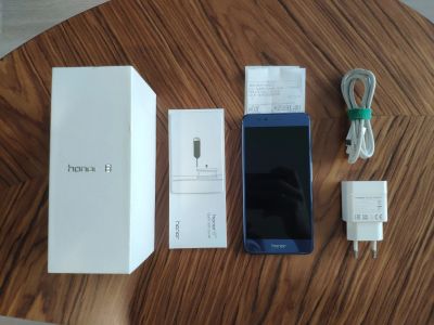 Лот: 15310255. Фото: 1. Honor 8, 4/64 Gb, FRD-L19, синий. Смартфоны