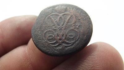 Лот: 10045698. Фото: 1. Редкая денга 1757 года. Первый... Россия до 1917 года