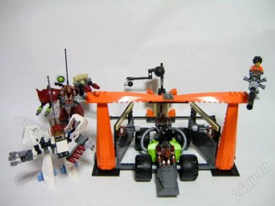 Лот: 2579731. Фото: 1. LEGO Gate Assault 7705 большой... Конструкторы