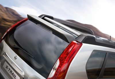 Лот: 16051432. Фото: 1. Спойлер крышки багажника Nissan... Багажники, боксы, фаркопы