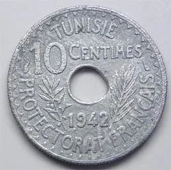 Лот: 217395. Фото: 1. Французский Тунис. 10 сантим 1942г... Африка